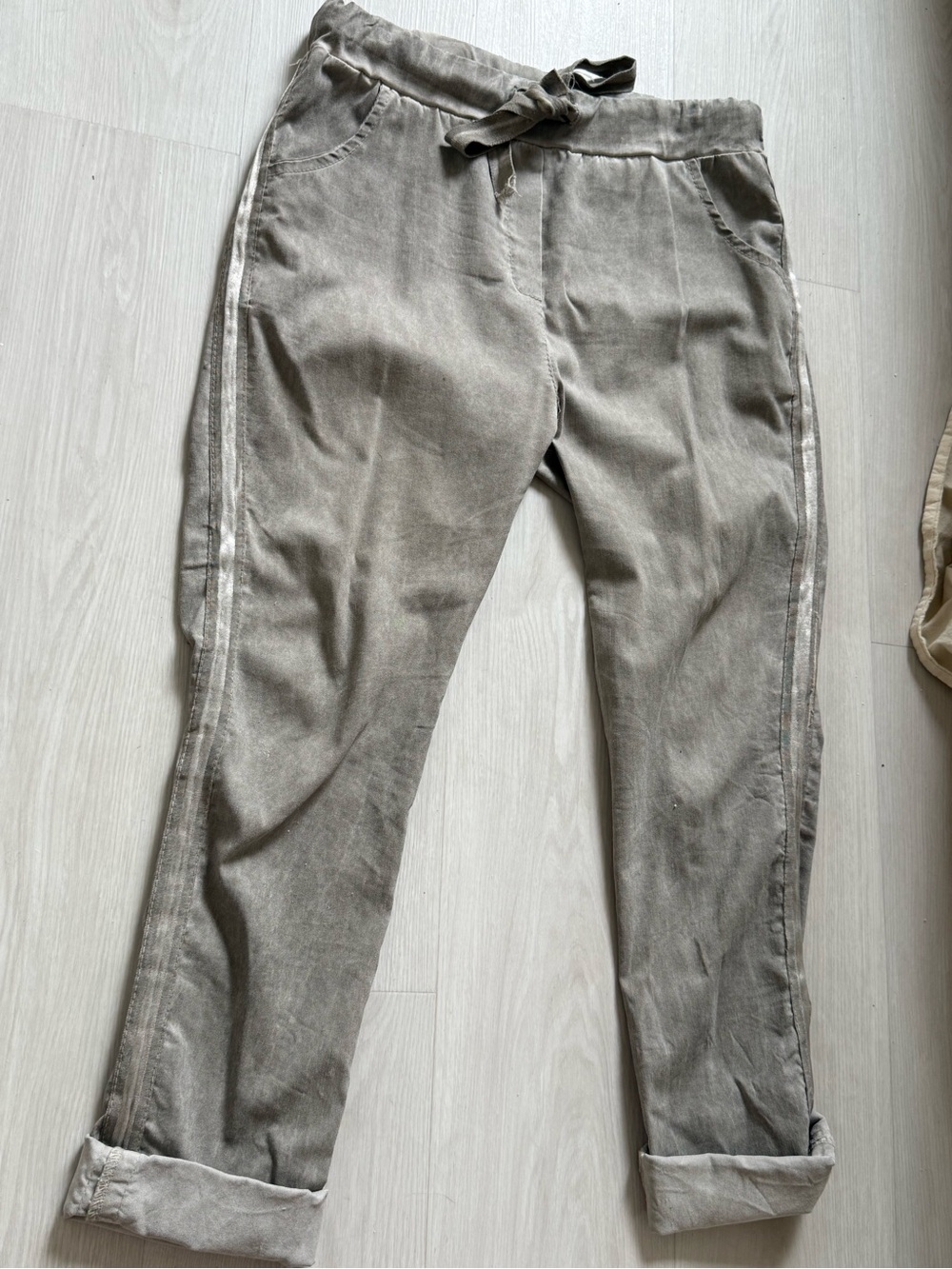 Tina Stephens Italy Magic Pants Taupe Metallic Stripe OS - Picture 4 of 10